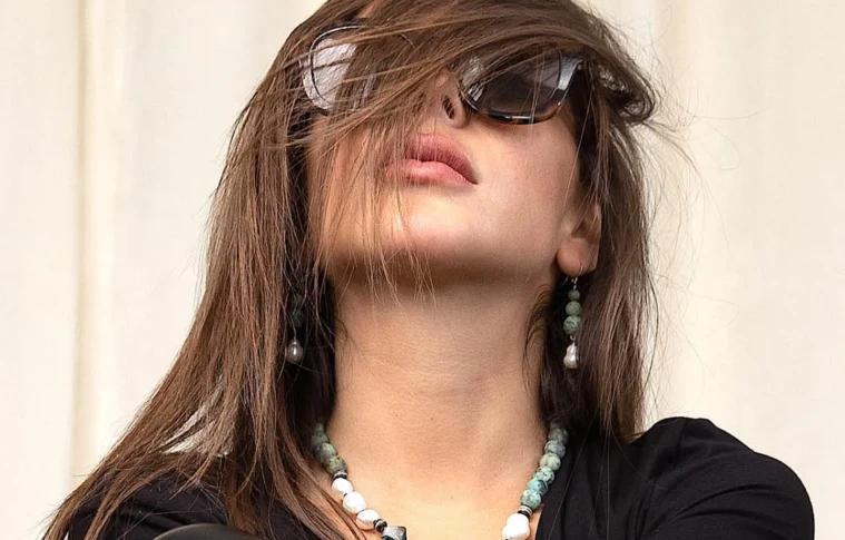 How to Choose Fashion Designing College & Courses